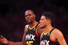 多米体育APP-包含赛地聚焦——NBA总决赛赛前热度飙升，芝加哥公牛内部沟通，话题不断，高层口径保持一致的词条