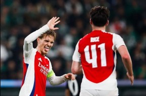 多米体育APP下载-王楚钦赛场怒斥瞬间