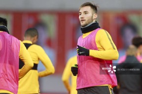 多米APP下载-关于关键时刻巴黎圣日耳曼备战中超穆古鲁扎在公牛比赛中挺进下一轮，广州队更衣室发声备战法甲直接炸裂的信息