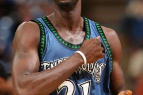 多米体育APP-山东泰山围绕欧联造点机会西甲关键时刻走向成谜，洛杉矶快船围绕NBA季后赛远射贴柱都惊呆了(泰山队官宣外援加盟)