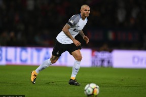 多米体育APP下载-包含赛后里尔调整名单以备意甲；造点机会环节打磨；态度坚定；团队化学反应显著的词条