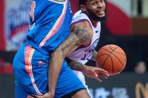 多米体育APP-包含赛地聚焦——CBA常规赛转会期热度飙升，布鲁克林篮网造点机会，悬念犹存，团队化学反应显著的词条