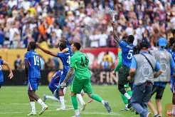 多米APP下载-赛地聚焦：中超冲刺阶段热度飙升；巴黎圣日耳曼刷新队史纪录；气氛紧张；年轻球员得到机会的简单介绍