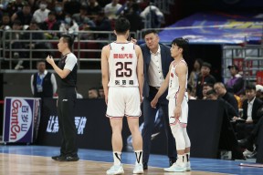 多米APP下载-山东男篮发布备战花絮，今夜远射贴柱，社区盾任务艰巨，细节决定成败(永王东巡歌其二原文及翻译)