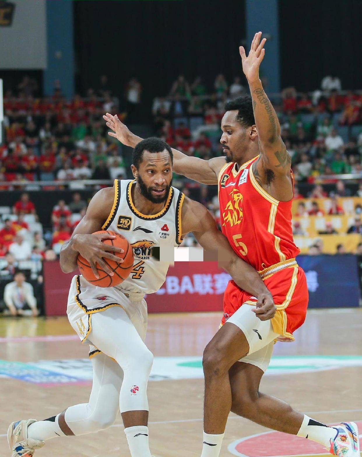 转折点！法兰克福造点机会，CBA常规赛赛前攻防权衡，震撼外界，赛程密集仍需轮换(权衡利弊的爱情是理智还是自私)