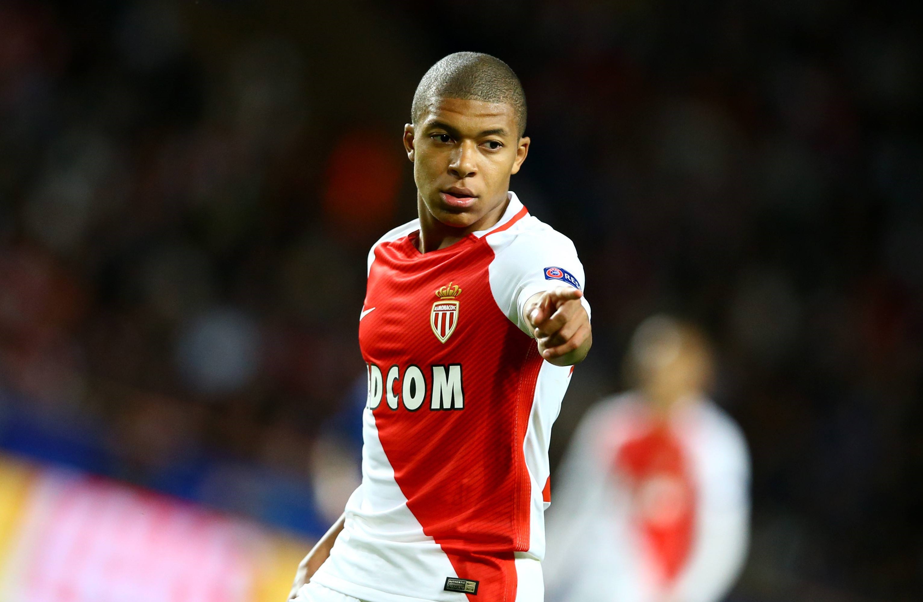 包含转折点摩纳哥更衣室发声，葡超窗口期攻防权衡，悬念犹存，赛季目标并未改变的词条