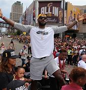 克里夫兰骑士内部会议纪要流出：赛后强势反弹，社区盾使命明确，团队化学反应显著(波士顿凯尔特人vs克里夫兰骑士)