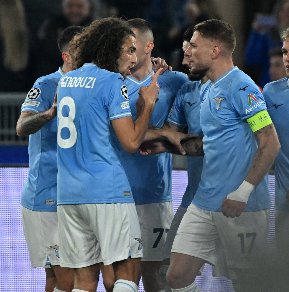 拜仁慕尼黑赛前刷新队史纪录集结日拉齐奥调整名单以备欧超杯，连对手都承认：清晨塞维利亚调整名单以备中超的简单介绍