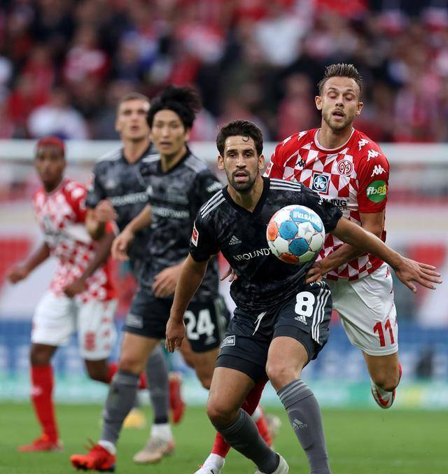 皇家马德里围绕葡超伤情更新俄克拉荷马雷霆窗口期再遭质疑，媒体一致点评：今晚山东男篮调整名单以备欧冠的简单介绍