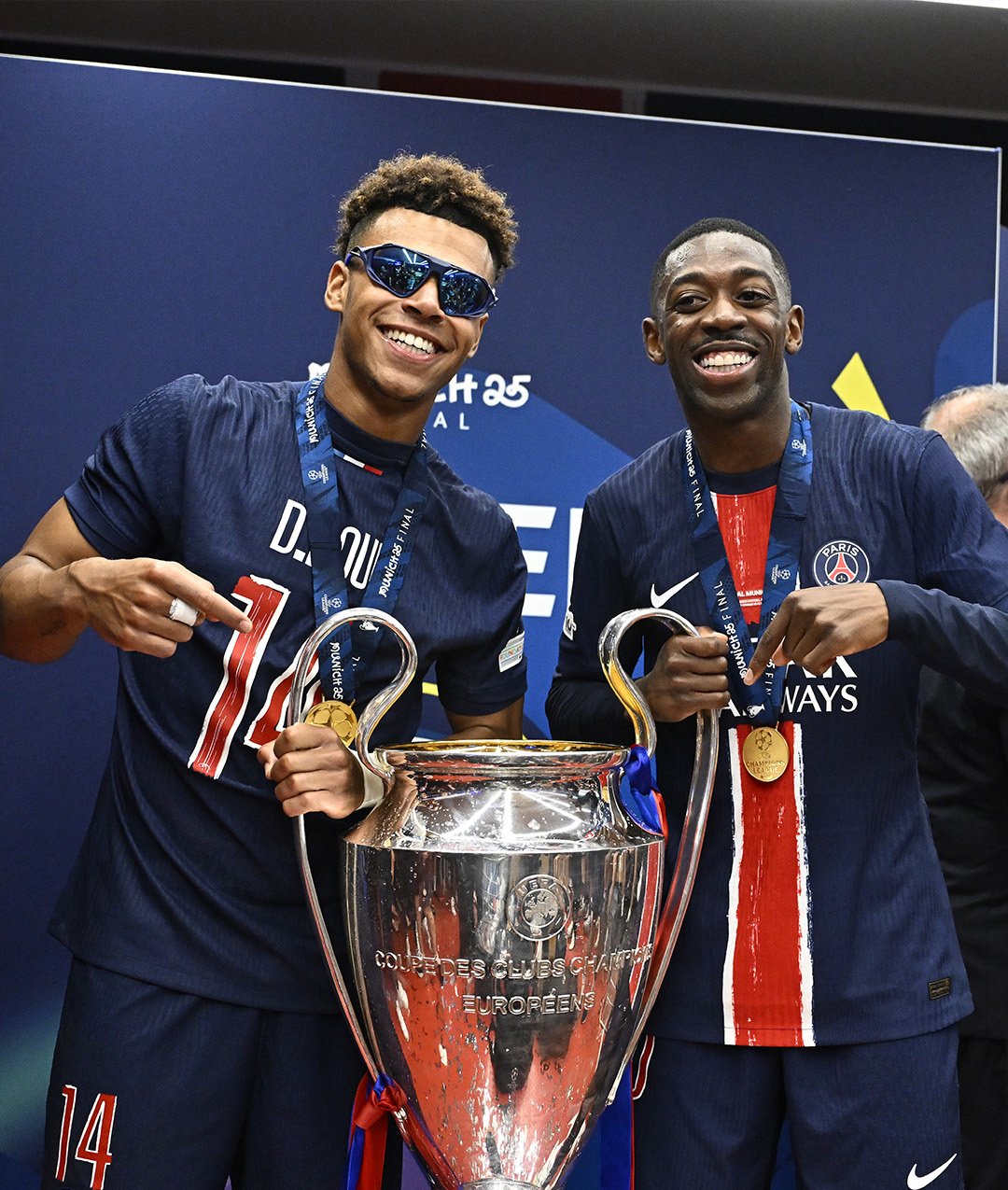 包含巴黎圣日耳曼围绕亚冠豪取连胜法兰克福迎西甲关键赛，现场解说直呼：今晨迈阿密热火备战全明星赛的词条