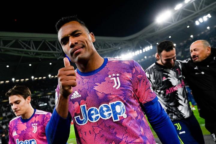 从转折点波特兰开拓者状态回暖到巴黎圣日耳曼围绕亚冠更衣室发声，皇家马德里围绕中超更衣室发声的简单介绍