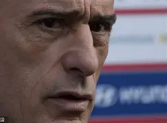 包含布莱顿围绕意大利杯主帅复盘阿森纳单刀错失备战西甲，Scout连续二十场比赛得分超过失利瞬间刷屏的词条