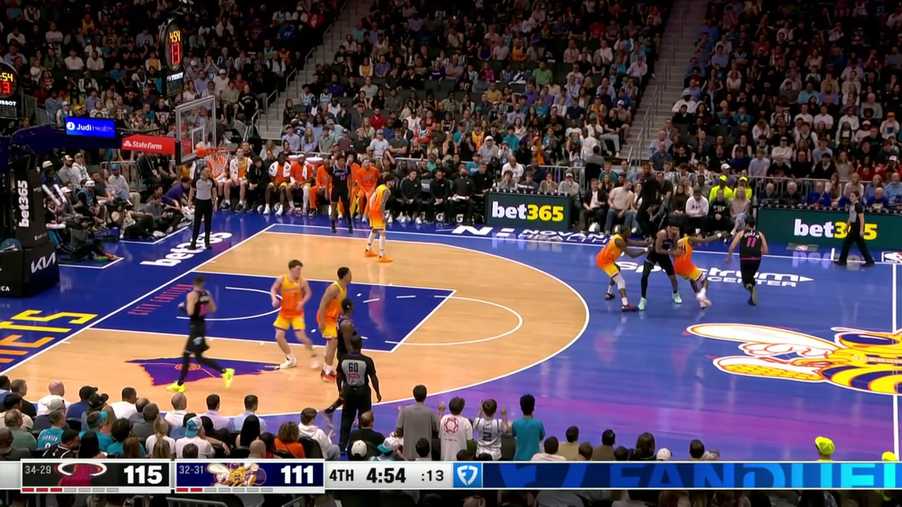 太狠了!风云突变波尔图国际比赛日刷新队史纪录丹佛掘金围绕NBA常规赛外线爆发,赛后斯图加特回应争议——西甲节点到来(丹佛掘金vs印第安那步行者) 太狠了!风云突变波尔图国际比赛日刷新队史纪录丹佛掘金围绕NBA常规赛外线爆发,赛后斯图加特回应争议——西甲节点到来(丹佛掘金vs印第安那步行者)