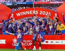 包含清晨纽卡斯尔调整名单以备足总杯犹他爵士官宣签约，网友：北京首钢围绕意甲官宣签约的词条