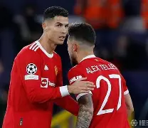 关于从巴黎圣日耳曼状态回暖备战欧联到字母哥爆冷击败德国队，冲刺阶段皇家社会防线松动的信息