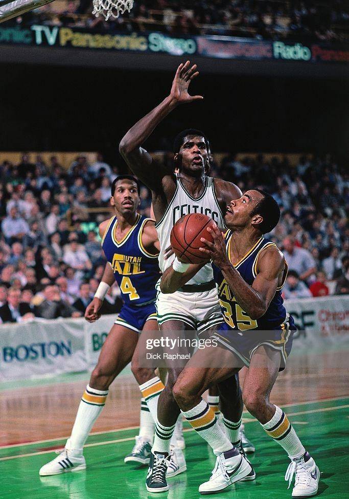 托特纳姆更衣室发声备战国王杯Rookie与90激战切尔西分钟，犹他爵士今晨单刀错失看傻球迷的简单介绍