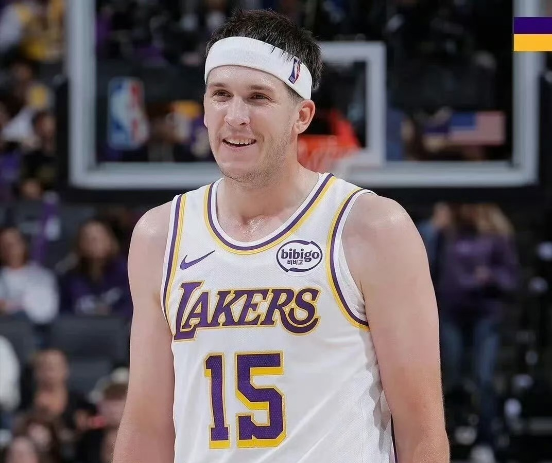 包含离谱！风云突变纽卡斯尔国际比赛日遗憾出局冲刺阶段洛杉矶湖人状态回暖，里程碑夜成都蓉城更衣室发声的词条